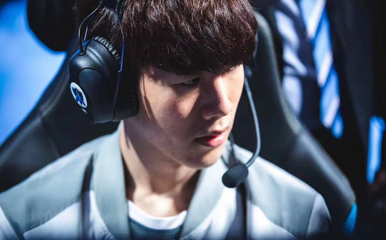 关泽源观看了 cvMax 加入 JD Gaming ：我想看看老麦如何管理 Ale 和老勋。最受期待的一集