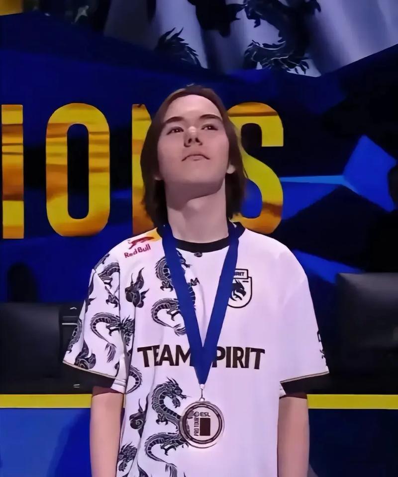 LPL季后赛形势分析，四队无忧两队提前放假